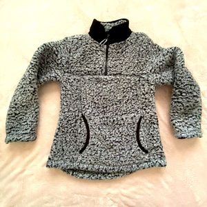 Girls sweatshirt size CS 6-6x